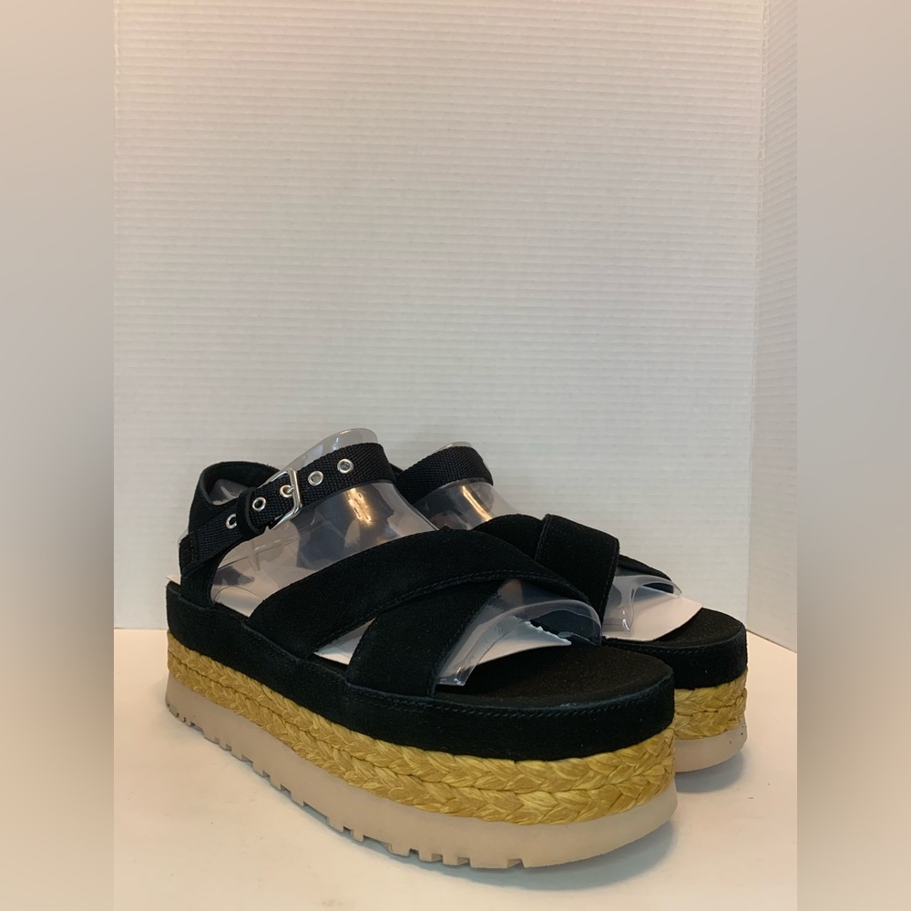 UGG Women Sandals Size 11